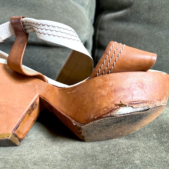 Chloe platform strappy wedge heel sandal - Picture 3 of 7